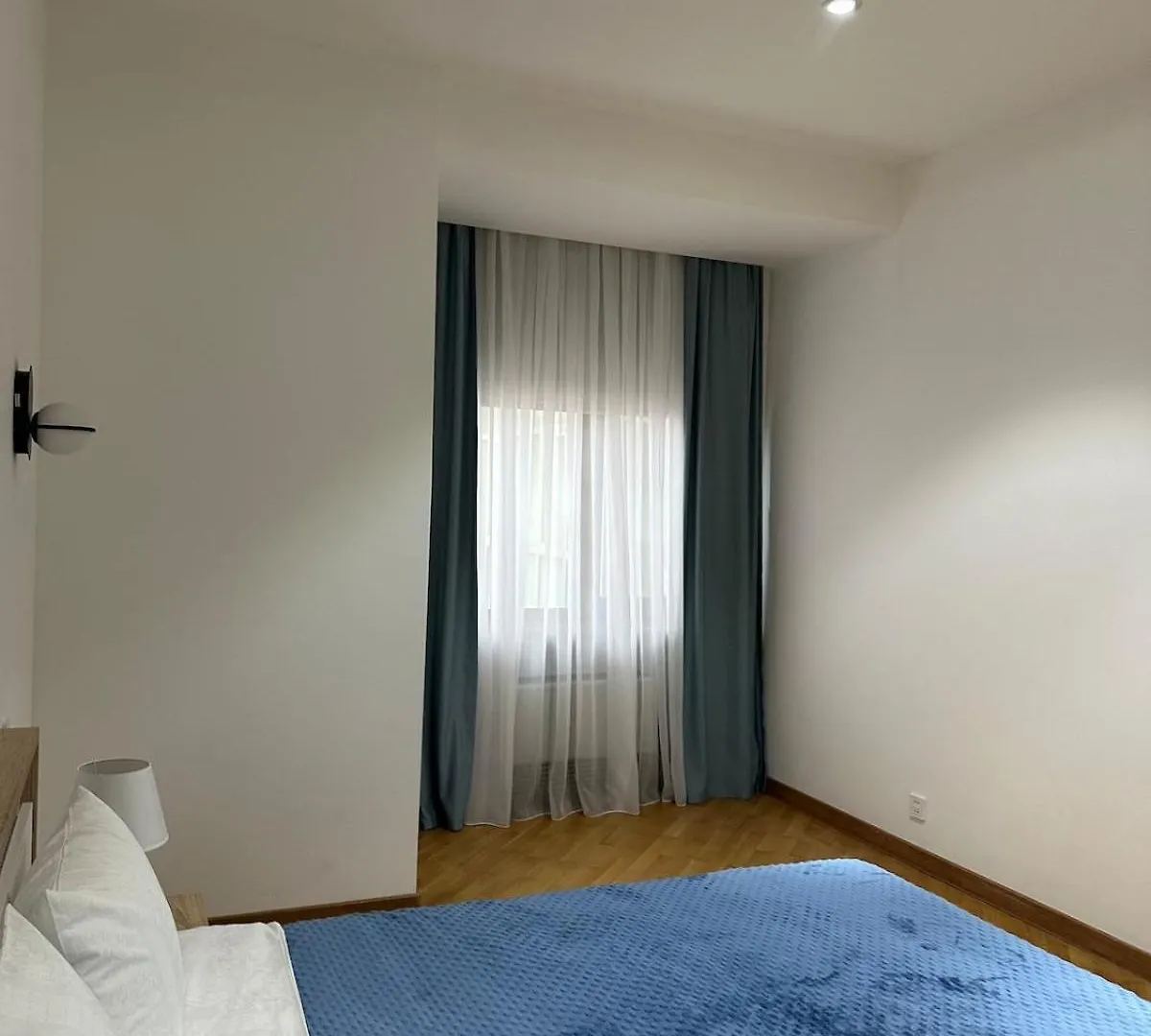 City & Sea View Modern Apartment In City Center Baku